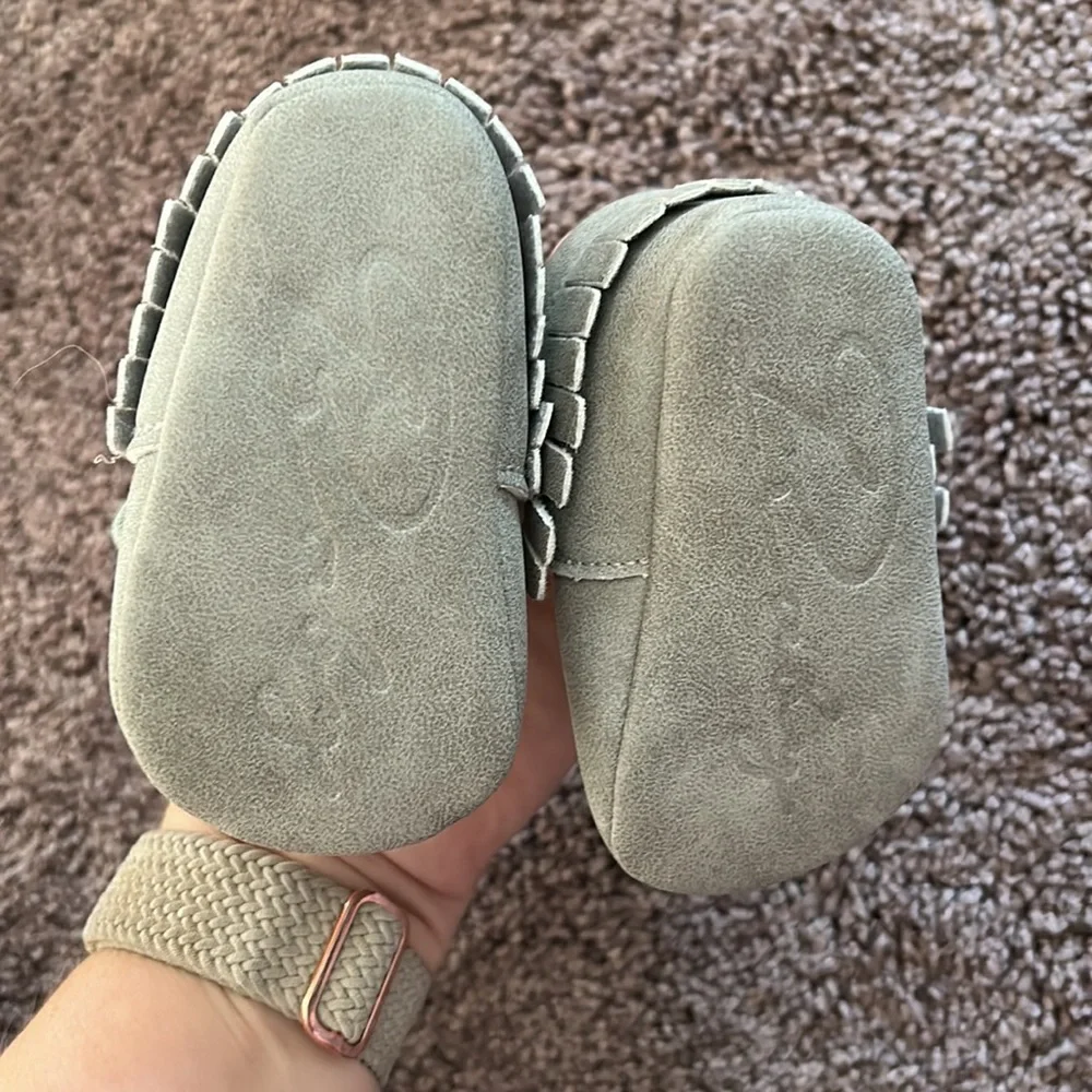 Babygirl 0/3m cheetah, gray & plaid faux fur soft sole booties shoe bundle